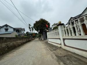 bán lô 1091m tặng nhà  tân tiến giá chỉ  5 triệu , ô tô tránh nhau